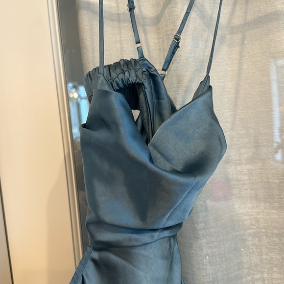 REVOLVE - ASTR the Label - Dress - EUC   ***SOLD✅✅✅✅‼️‼️‼️‼️*** - Picture 7 of 15